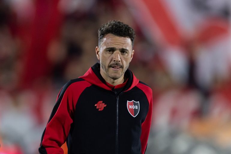 Mariano Soso dejará de ser el entrenador de Newells en las próximas horas. Su ciclo ya es cosa juzgada. 