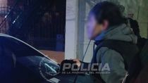El sospechoso fue localizado minutos después de cometer el ilicito. El sospechoso fue localizado minutos después de cometer el ilicito.