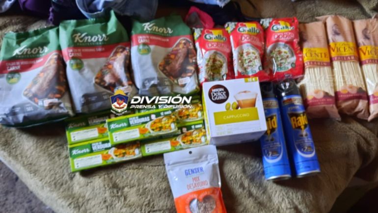 La Policía esclareció el robo y recuperó el vehículo y los elementos sustraídos de su habitáculo.