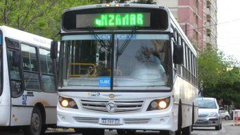 La discusión para aprobar los pliegos de licitación para el nuevo servicio de pasajeros en Cipolletti, dio inicio en el Concejo Deliberante. La discusión para aprobar los pliegos de licitación para el nuevo servicio de pasajeros en Cipolletti, dio inicio en el Concejo Deliberante.