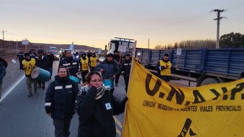 Caos en la ruta a Vaca Muerta por una protesta: cuál es el reclamo Caos en la ruta a Vaca Muerta por una protesta: cuál es el reclamo
