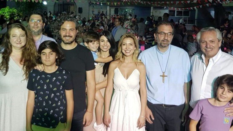 Fernández sorprendió y visitó San Cayetano durante la Navidad