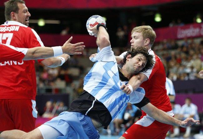 La selección de handball cayó ante Islandia