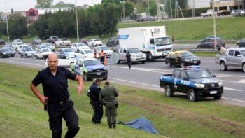 policia evito un robo y mato a un ladron vestido de delivery policia evito un robo y mato a un ladron vestido de delivery