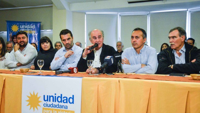 Parrilli evitó hablar de Ramón Rioseco en la conferencia