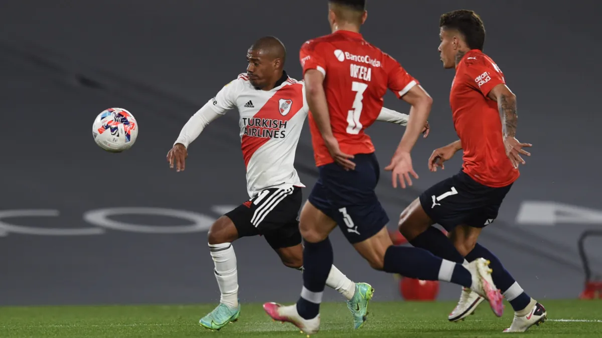 River visita a Independiente en el clásico: hora
