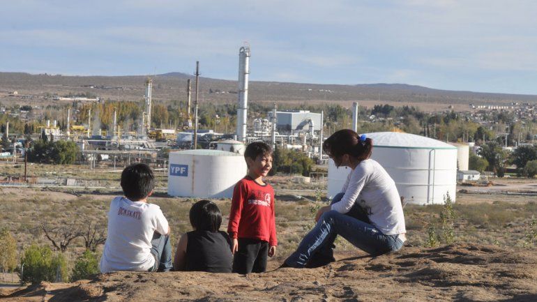 Huincul festeja su aniversario con obras