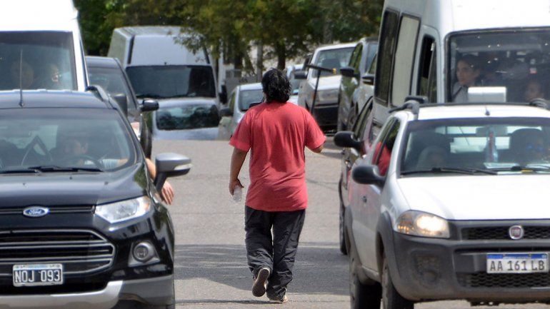 Vendía bolsas de basura en la calle  y terminó preso