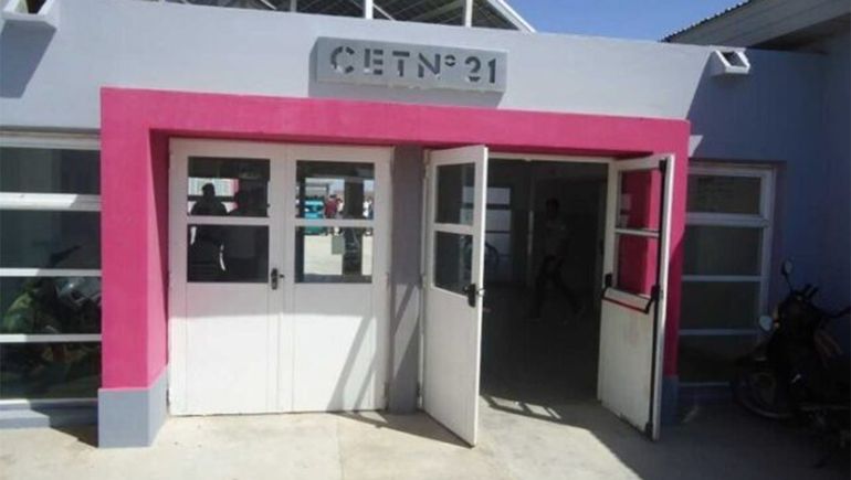 Amenazas en una escuela en Catriel: la madre del acusado dijo que él es la víctima