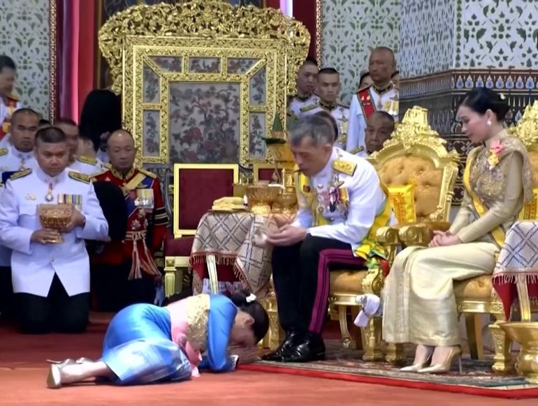 La princesa Bha era la primera hija del rey Vajiralongkorn, quien llegó al trono en 2016. La princesa Bha era la primera hija del rey Vajiralongkorn, quien llegó al trono en 2016.