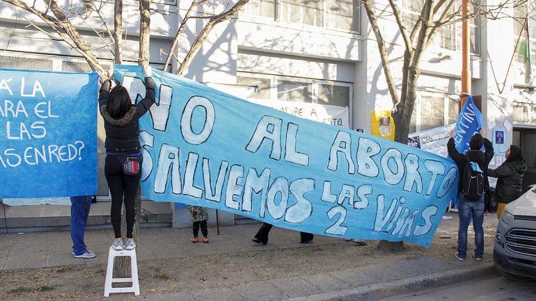 Repudian la visita de un médico provida cipoleño a Tucumán