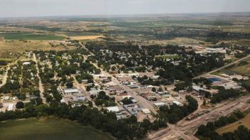 un pequeno pueblo ofrece terrenos gratis y ayuda en dolares para ir a vivir: los requisitos un pequeno pueblo ofrece terrenos gratis y ayuda en dolares para ir a vivir: los requisitos