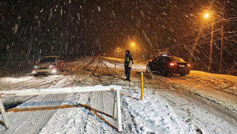 Neuquén: alerta, nieve y cortes preventivos en tramos de las rutas 237 y 40