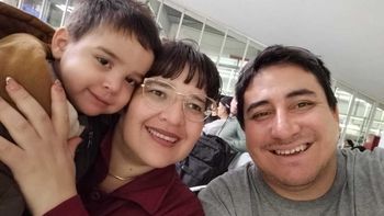 Lionel en su familia. Lionel en su familia.