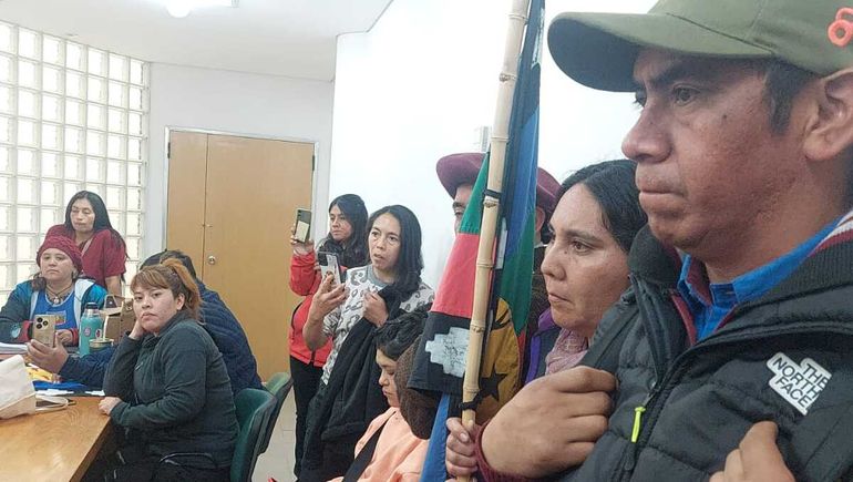 Viajaron 400 kilómetros para reclamar por falta de clases por problemas edilicios