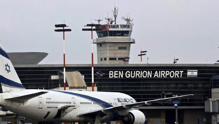 Israel cerró su espacio aéreo y más de 200 turistas argentinos quedaron varados en el país.