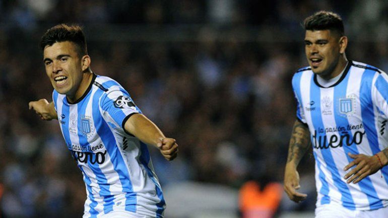 Racing: el Ruso  le prende velas  al zapalino Acuña