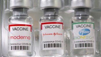 Las vacunas serían ineficaces contra Ómicron sin refuerzo