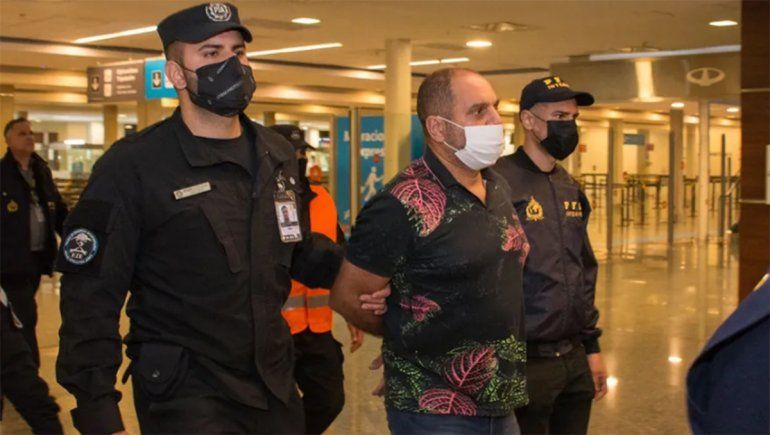 La palabra de Cositorto al llegar al país: Trabajamos y seguimos