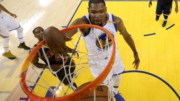 Kevin Durant fue el goleador con 38 puntos.