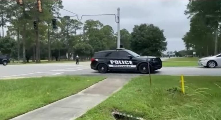 Un tirador activo causó momentos de tensión en una base militar de Estados Unidos. Un tirador activo causó momentos de tensión en una base militar de Estados Unidos.