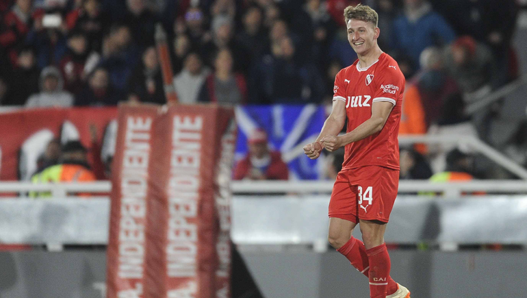 Independiente tuvo en Matías Giménez Rojas a su jugador de la cancha. Fotos: Télam&nbsp;