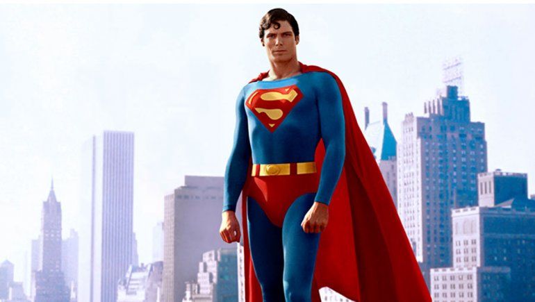 Microsoft y Warner almacenaron una película en un cristal de cuarzo