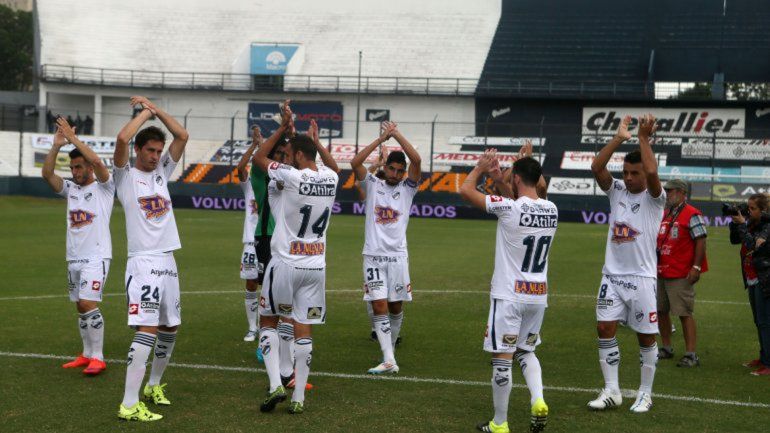 Los jugadores de Quilmes siguen sin cobrar y no entrenaron