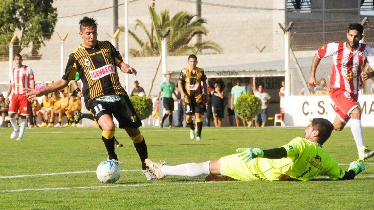 Villalba no puede en el mano a mano con Robinson Torres