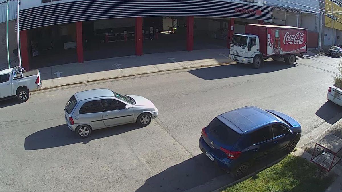 Le robaron $15 mil del auto a una empleada municipal