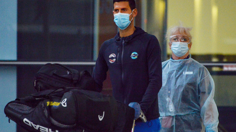 Djokovic será expulsado de Australia: denunciaron malos tratos hacia el N° 1