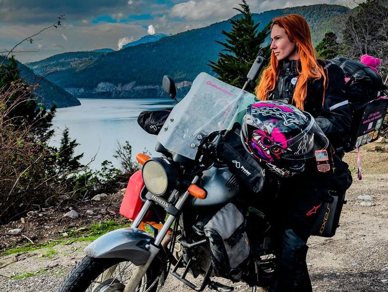 Celina Martins. La influencer brasileña pasó por la motoposada Escorpio de Comodoro Rivadavia. Celina Martins. La influencer brasileña pasó por la motoposada Escorpio de Comodoro Rivadavia.