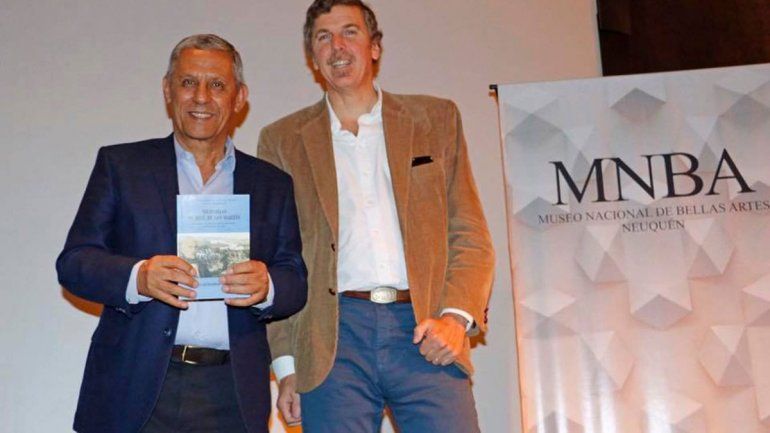 Los libros de historia, su otra pasión