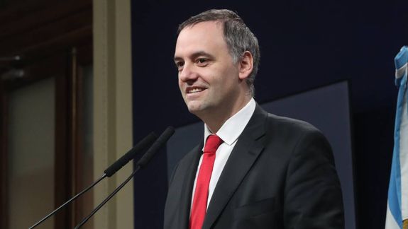 Manuel Adorni aseguró que “no hubo devaluación, lo que hubo fue una liberación del tipo de cambio.