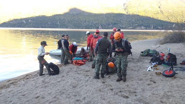 Rescatistas tuvieron que auxiliar a una esquiadora accidentada