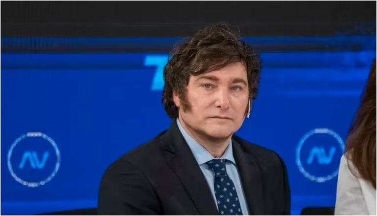 Dani La Chepi sorprendió a todos al hablar de un supuesto vínculo con el candidato a presidente. Dani La Chepi sorprendió a todos al hablar de un supuesto vínculo con el candidato a presidente.