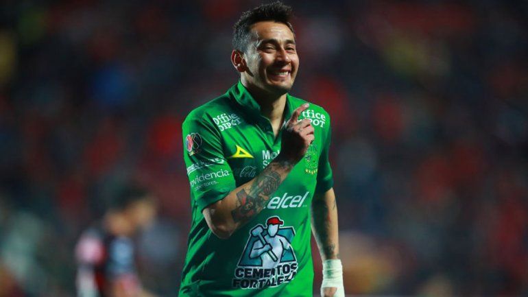 El gol del neuquino Sambueza en México, de los mejores de la semana