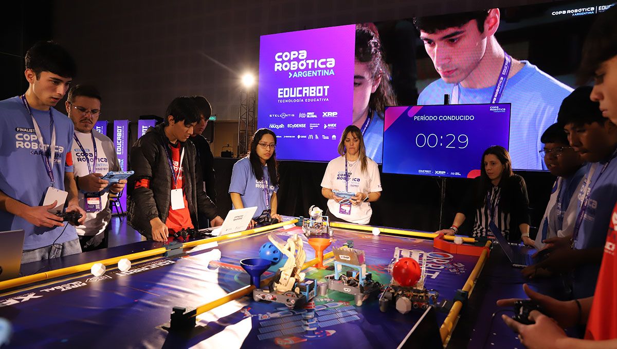 La Copa Robótica sorprendió en Neuquén
