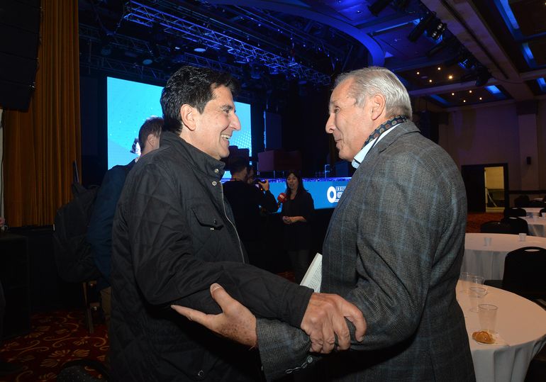 Jorge Sapag, dos veces gobernador y especialista en política energética, participó de la charla debate