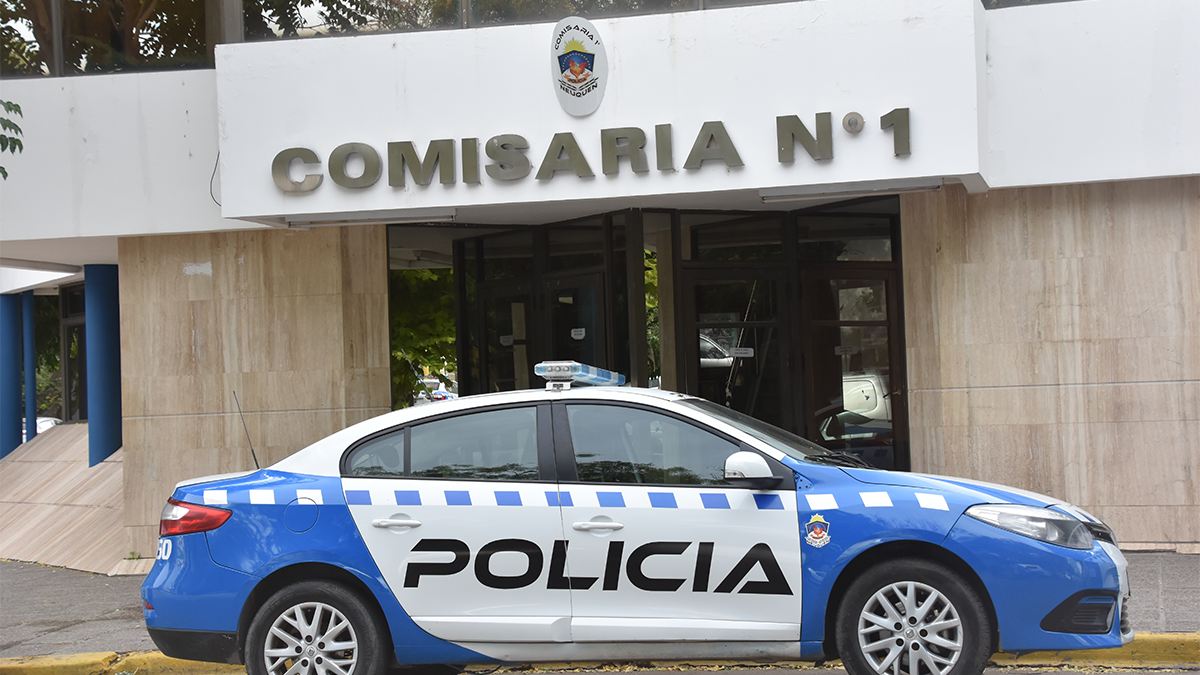 Asaltaron a una familia que tomaba sol en el rio a punta de cuchillo
