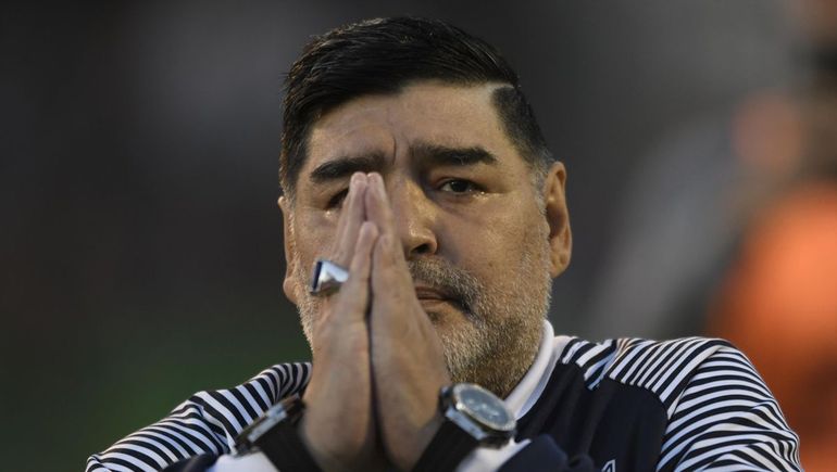 Diego Maradona. El Diez en uno de los últimos partidos con Gimnasia de la Plata. 