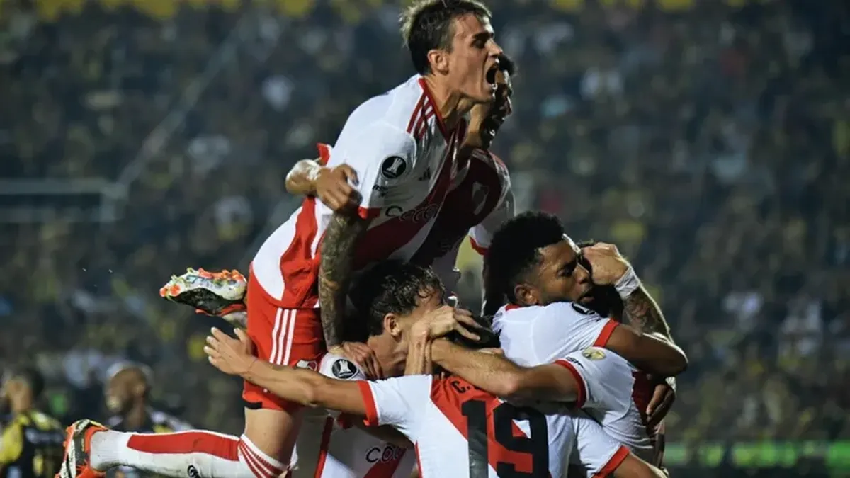 River enfrenta a Libertad en Paraguay por la Copa Libertadores thumbnail