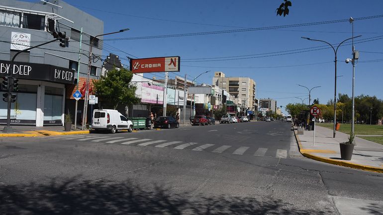 En 7 fotos, Neuquén quedó desierta en pleno feriado de carnaval