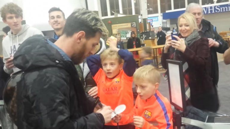Así reaccionan dos nenes luego de conocer a Lionel Messi