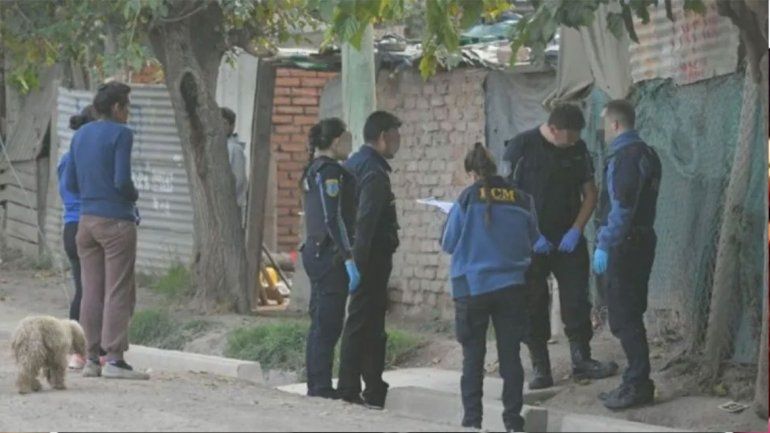 Horror: se peleaban por salir con una nena de 14 años, uno disparó y mató a una beba