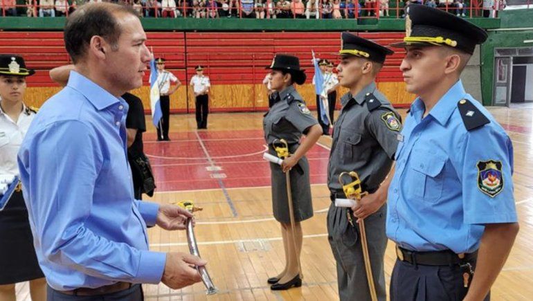 Qué anuncios realizó el gobernador para la Policía de la provincia