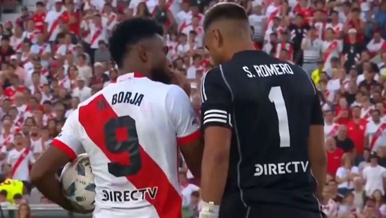 Miguel Borja y Chiquito Romero discutieron.