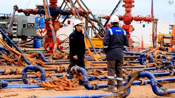 YPF rompió un nuevo récord en Vaca Muerta con 22 etapas de fractura en un solo día. | LM Neuquen YPF rompió un nuevo récord en Vaca Muerta con 22 etapas de fractura en un solo día.