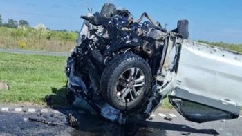 Hay ocho personas heridas producto del brutal impacto. Hay ocho personas heridas producto del brutal impacto.