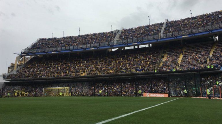 Boca entrenó a puertas abiertas en una Bombonera copada de hinchas